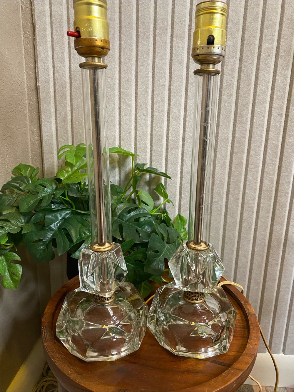 Mid century modern MCM Hollywood regency crystal glass boudoir lamp pair